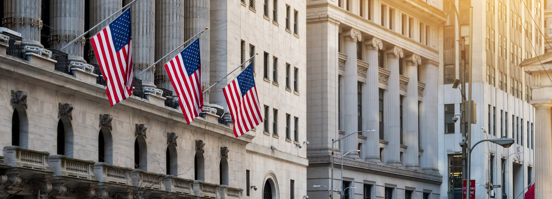 GoldenSource expands financial services offerings on Amazon Web Services | DXC Technology customer story